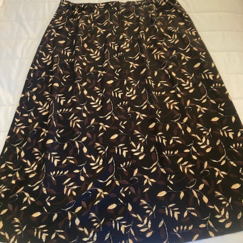 C.J. Banks Black Patterned Long Skirt